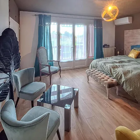 Prázdninový dům Belle Maison Renovee *